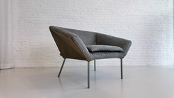 Label Skiff Loveseat