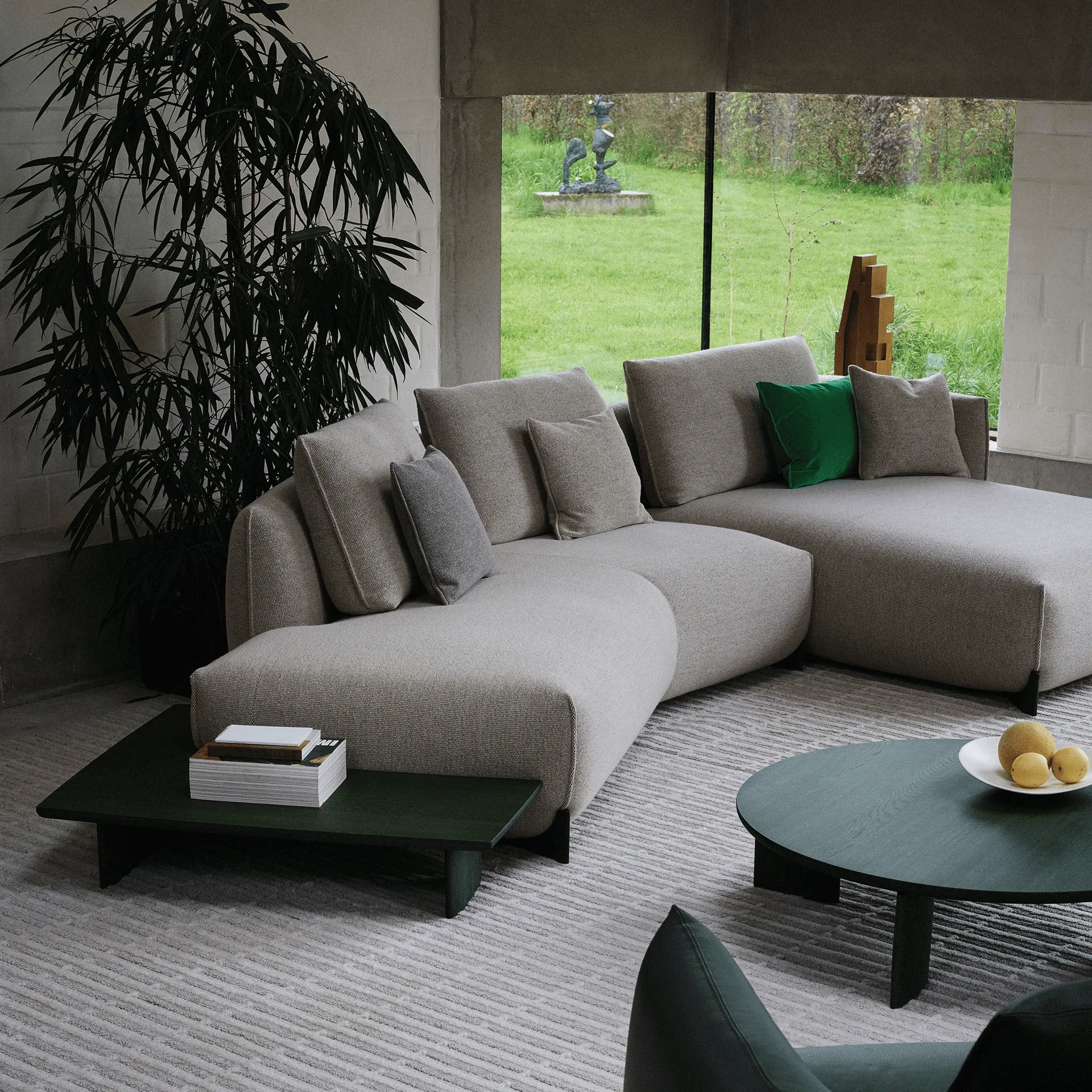 Ontdek de collectie design meubels van Leolux bij de Design Meubel Outlet.